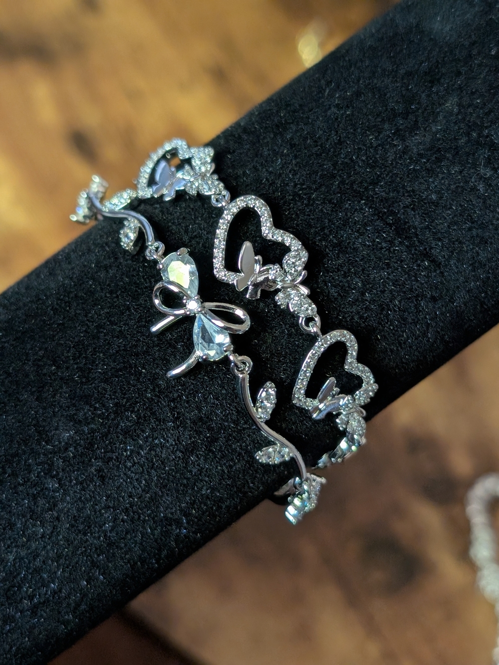 Silver Crystal Heart & Bow Women's Bracelet Set - Elegant Silver Tone